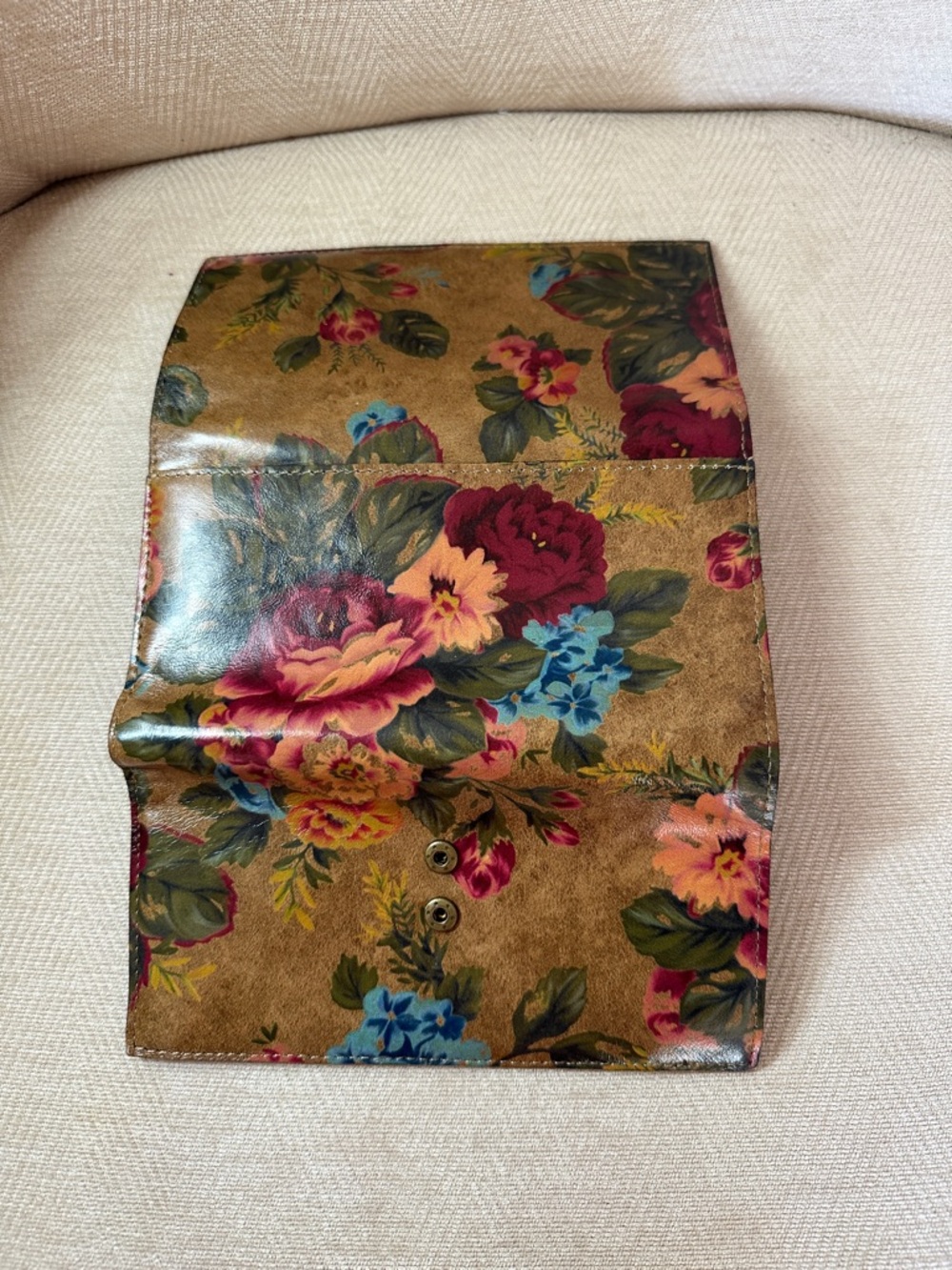 Patricia Nash Multi‑Color Floral Leather Clutch Wallet - Picture 8 of 11